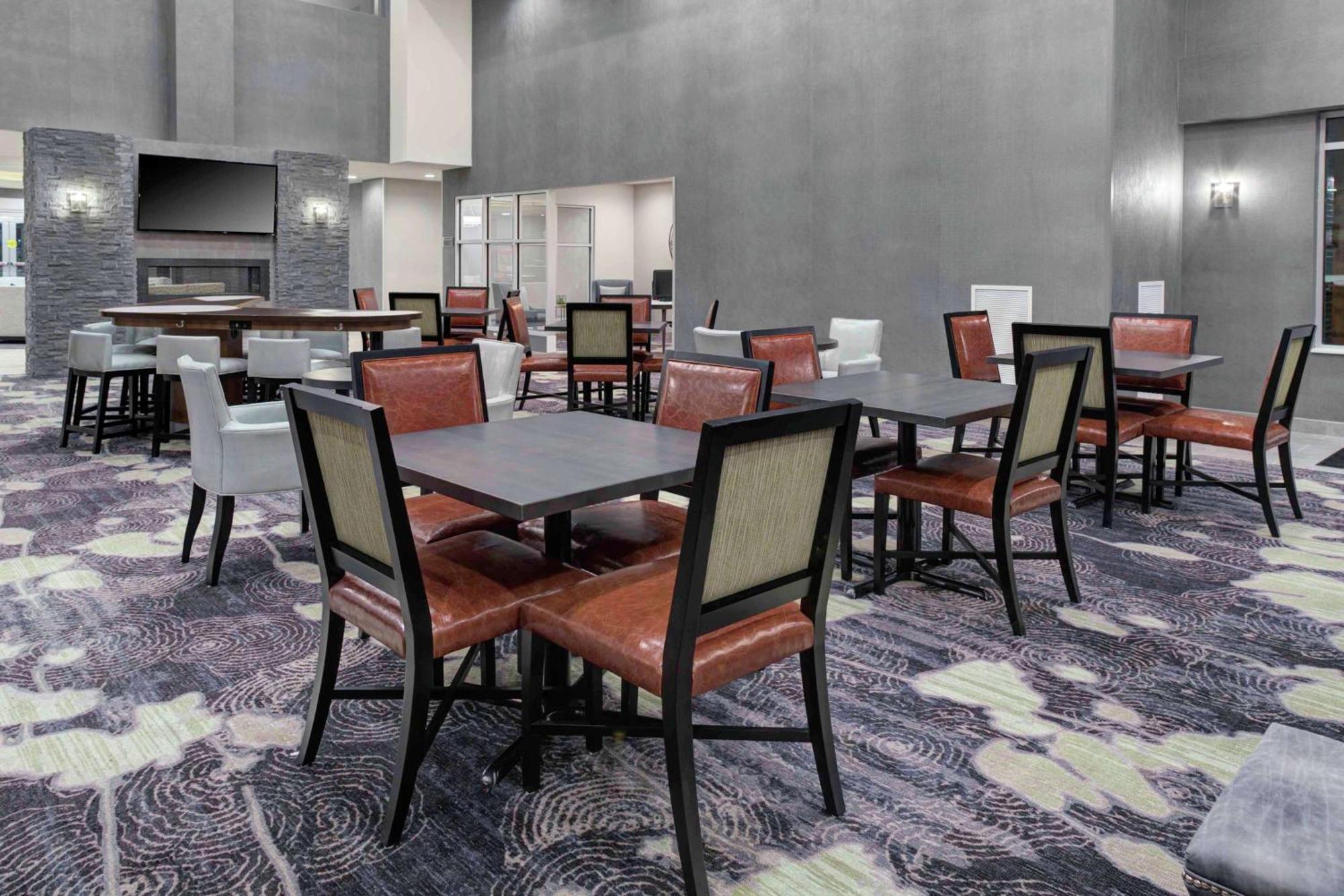 Homewood Suites By Hilton Lansing Eastwood Ngoại thất bức ảnh